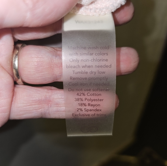 Calia From Carry Underwood.Cozy Most Beautiful Textured Pink Sweat Shirt - Picture 5 of 5